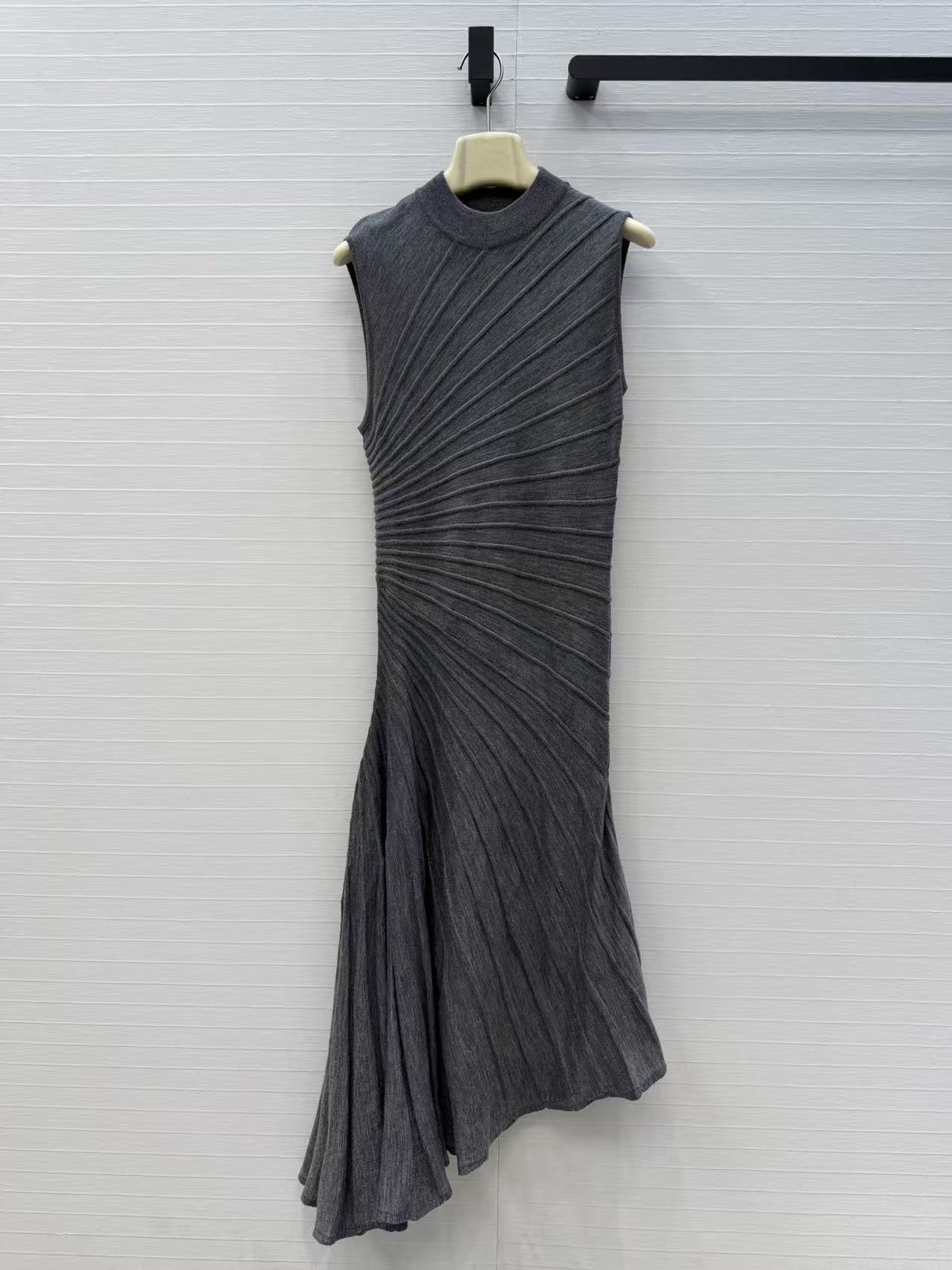 Solid color cool and sophistic - Women Formal Wear Designers review and price